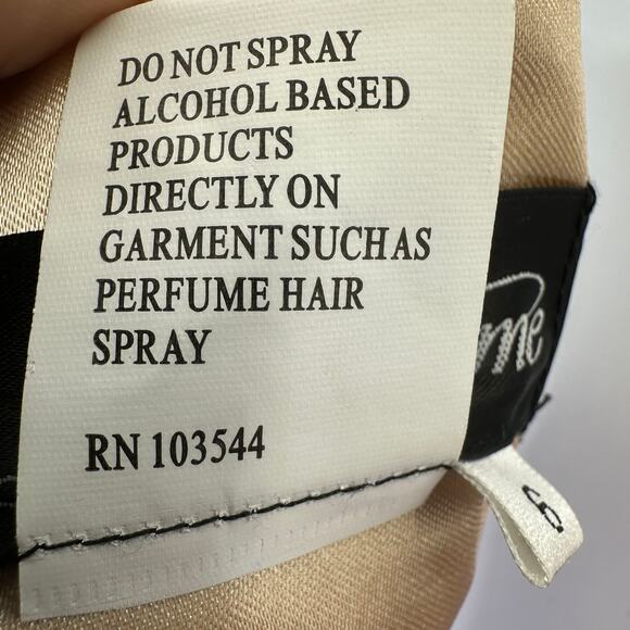 La Femme Prom Dress SZ 6 Pale Purple Formal Gown Embellished Lace Top Sleeveless - Picture 13 of 14